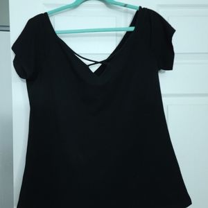 Torrid off the shoulder black strappy front shirt 2X
